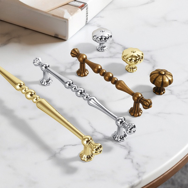 Lichte luxe kledingkasthandvat - Furniture Hardware High End recensie en prijs