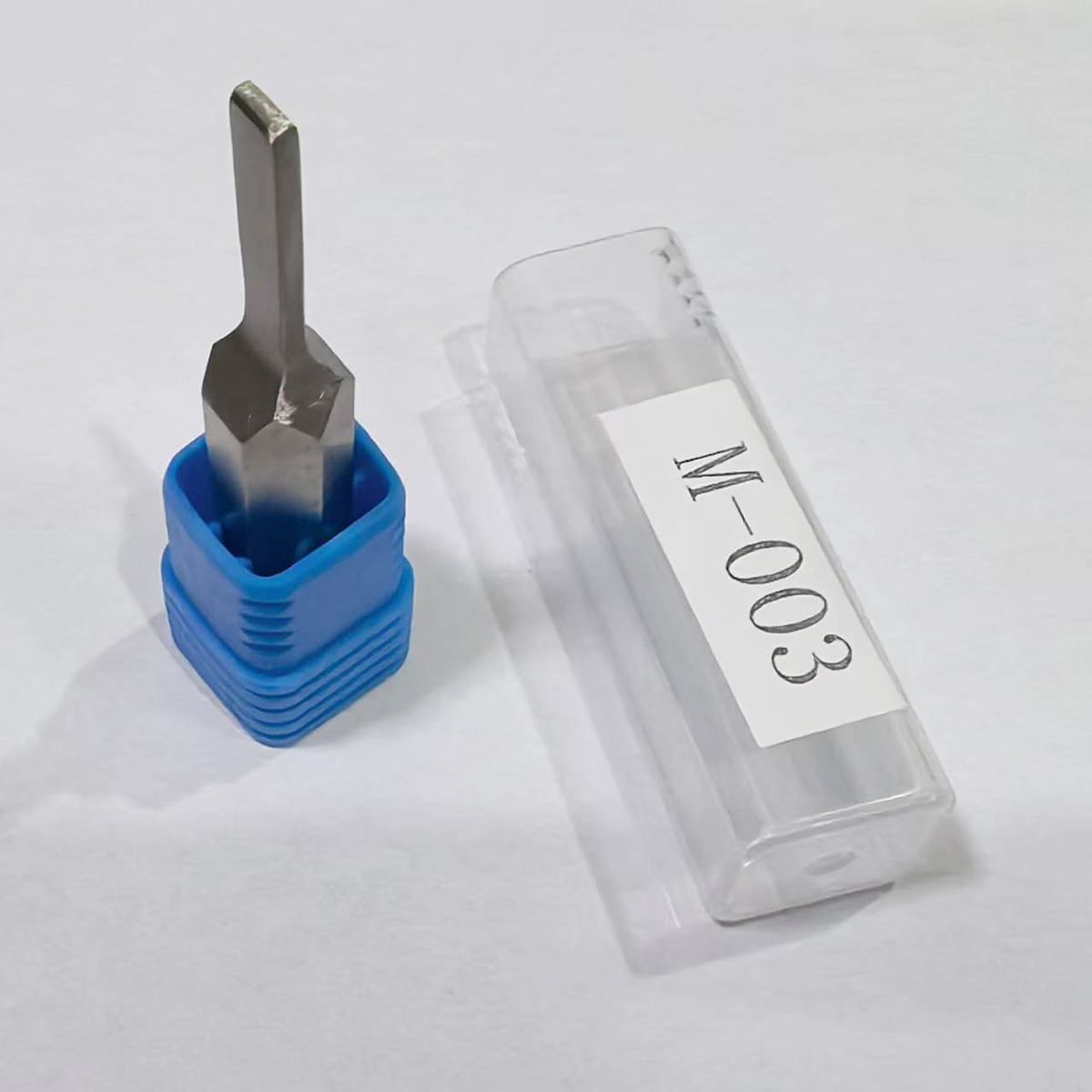 Universele sterke sleutels M-0 - Universal Furniture Hardware recensie en prijs